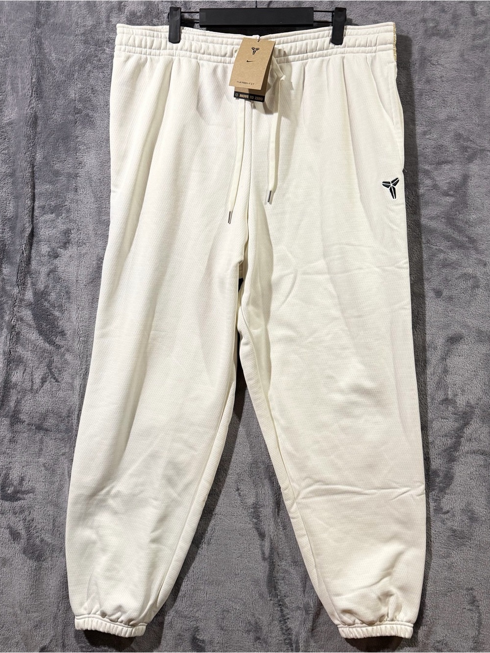Nike Therma-FIT Kobe Bryant Year of Mamba Pants HQ4699-133 Men’s Size Large New